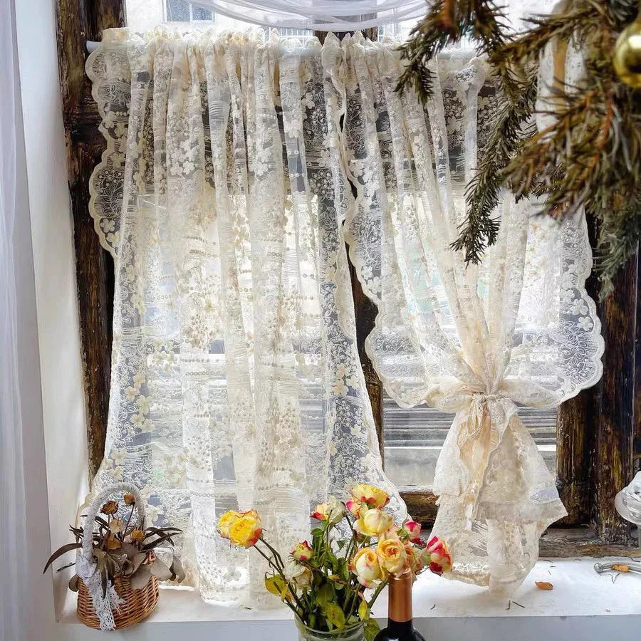 Beige Stickerei-Spitzenvorhänge – Pastoral-Stil – Verschiedene Grössen