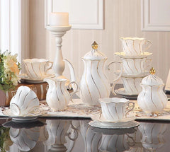 Kaffeeset aus Feinporzellan – Europäisches Design – 8+ Teile