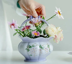 Handbemalte Keramikvase mit Glyzinienmuster, Landhausstil, 12.8x15.6 cm