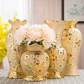 Goldene Keramikvase mit europäischem Design, Farbe: C