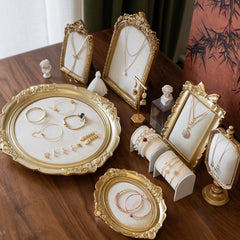 Schmuck Display – Vintage Samt – Halsketten Vitrine