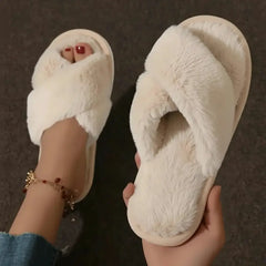 Flauschige Pantoffeln – Kuscheliges Pelzdesign – Ideal für Innen