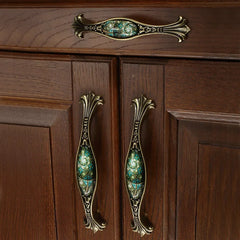 Vintage Türgriffe – Retro Bronzedesign – Küchenschränke