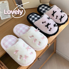 Damen Hausschuhe – Plüsch Cartoon Design – Flacher Absatz, Indoor