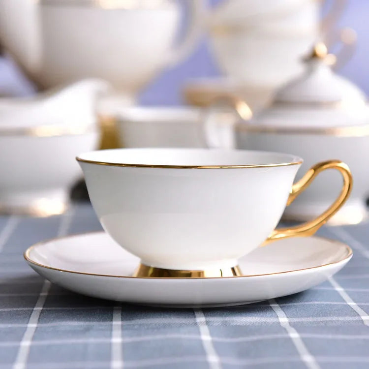 15-teiliges Bone China Kaffeeset – Elegantes Western-Design