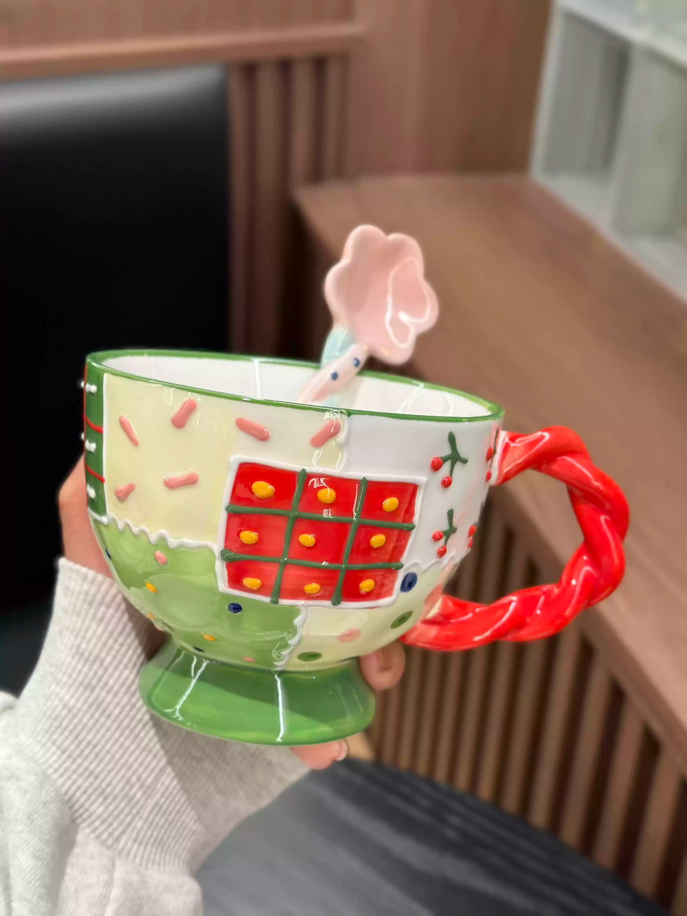 [Anime-Becher] – Keramik/Karton Design – 400ml Volumen