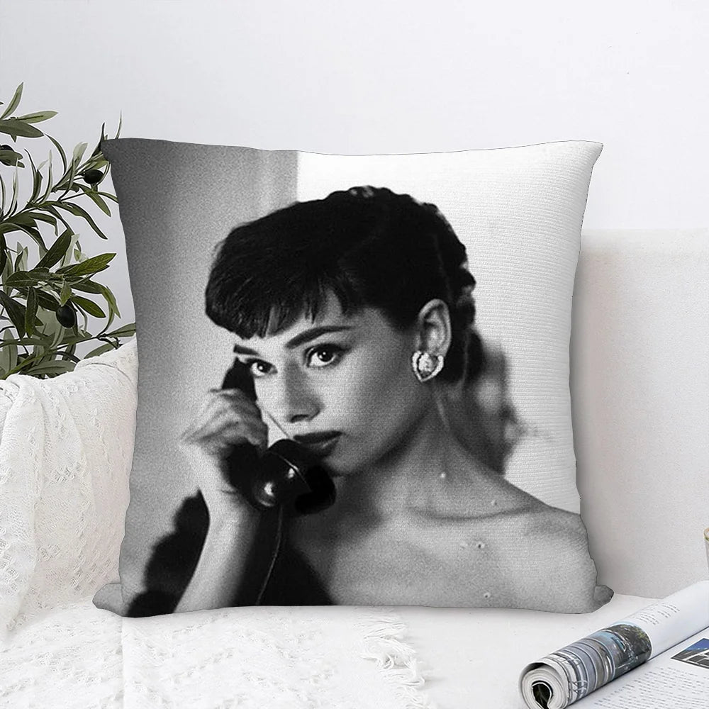 Kissenbezug Audrey Hepburn aus Plüsch Polyester, doppelseitiger Druck, Farbe: z1, Grösse: 45x45cm