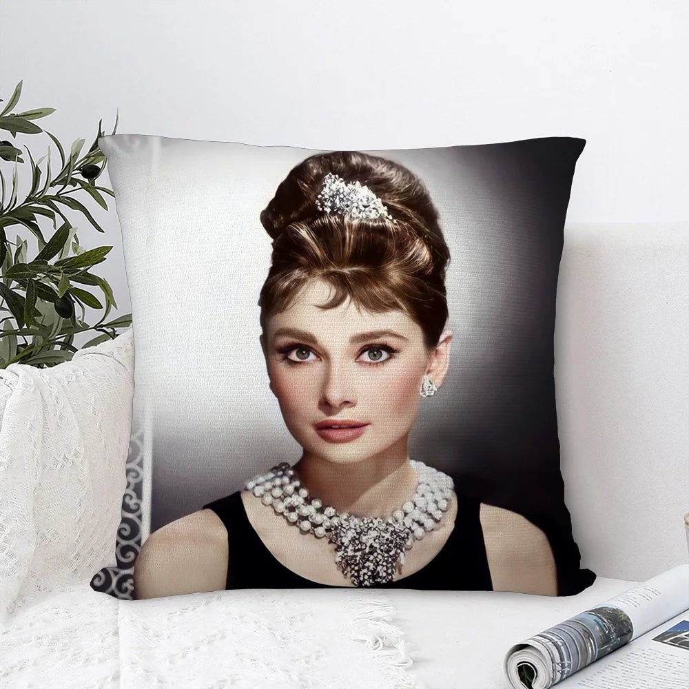 Kissenbezug aus Plüsch-Polyester mit Audrey Hepburn, Farbe: z1, Grösse: 45x45cm