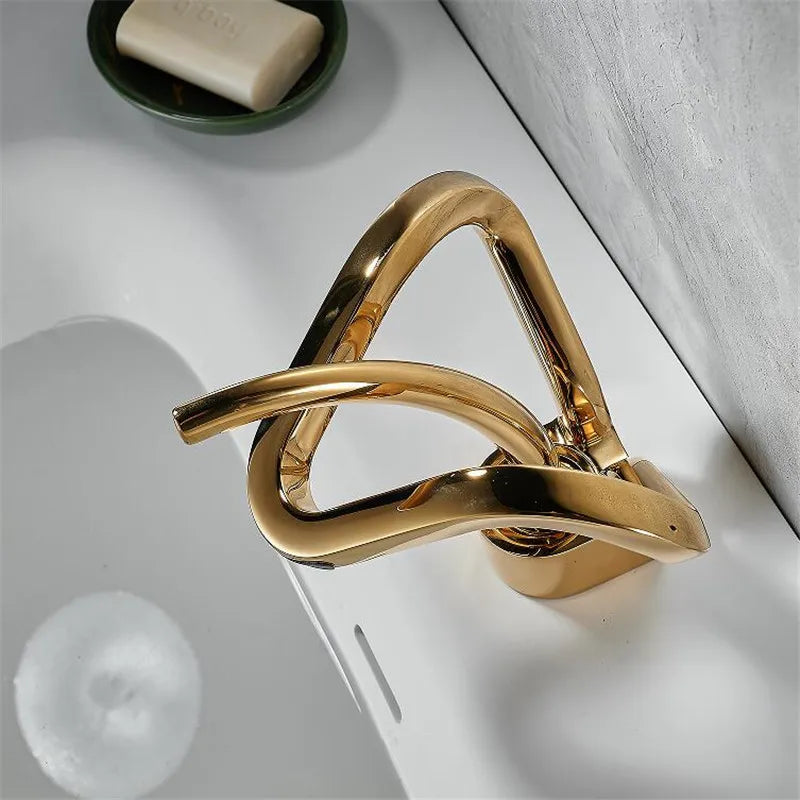 Badarmatur – Messing Design – Zeitlose Eleganz