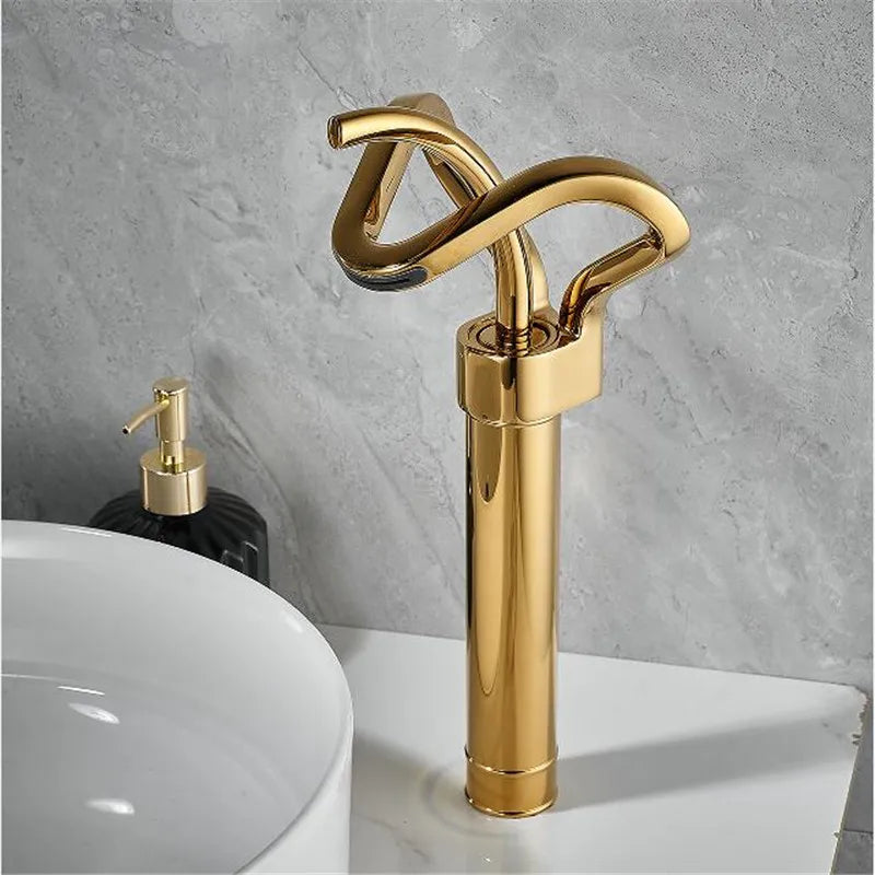 Badarmatur – Messing Design – Zeitlose Eleganz