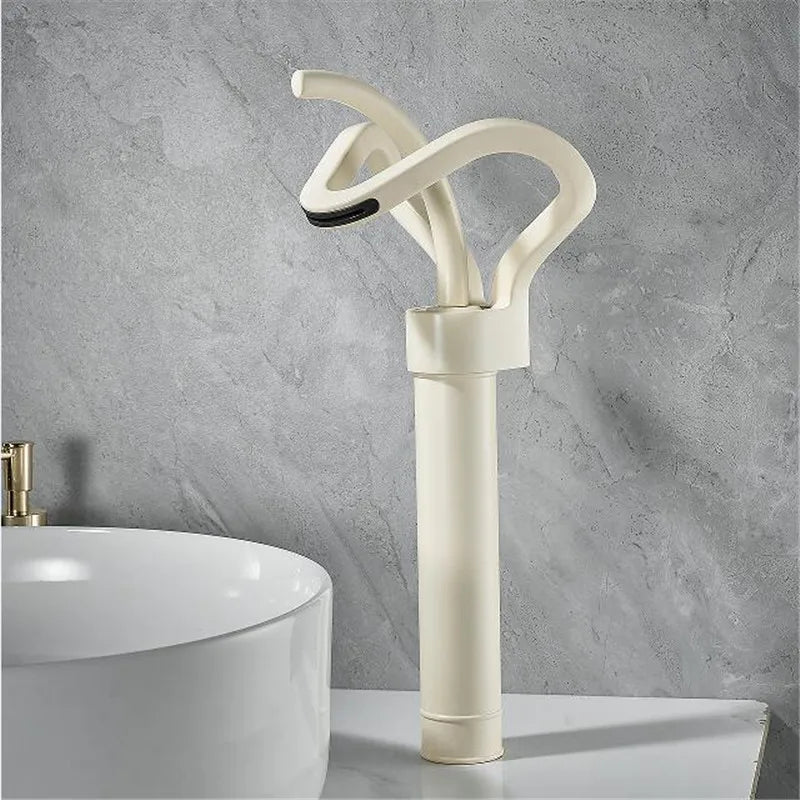 Badarmatur – Messing Design – Zeitlose Eleganz