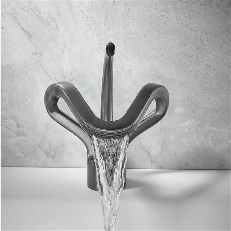 Badarmatur – Messing Design – Zeitlose Eleganz