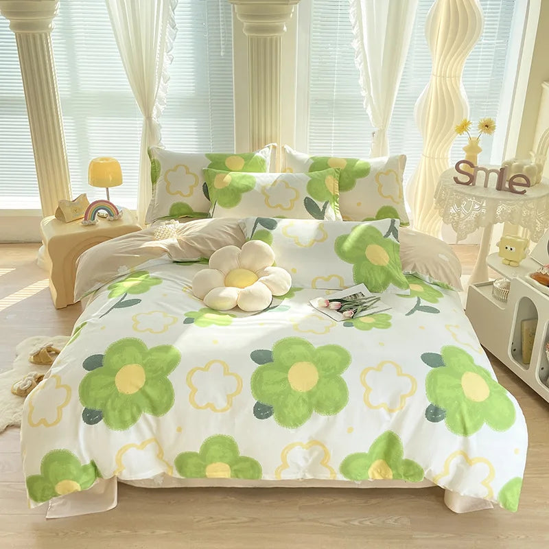 Blumiges Baumwoll-Bettwäsche-Set in verschiedenen Farben und Grössen im Schlafzimmer
