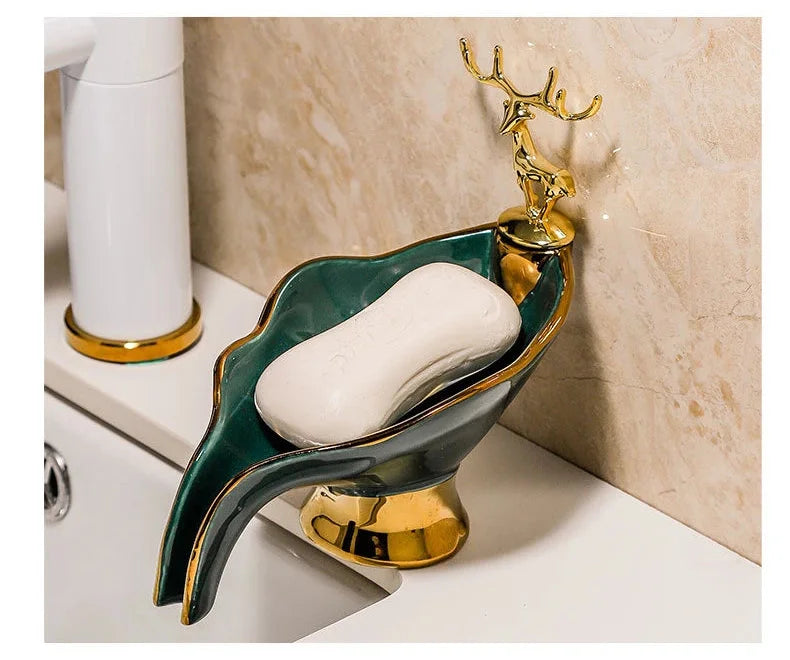 Blattförmige Seifenschale – Keramikdeko mit Hirsch