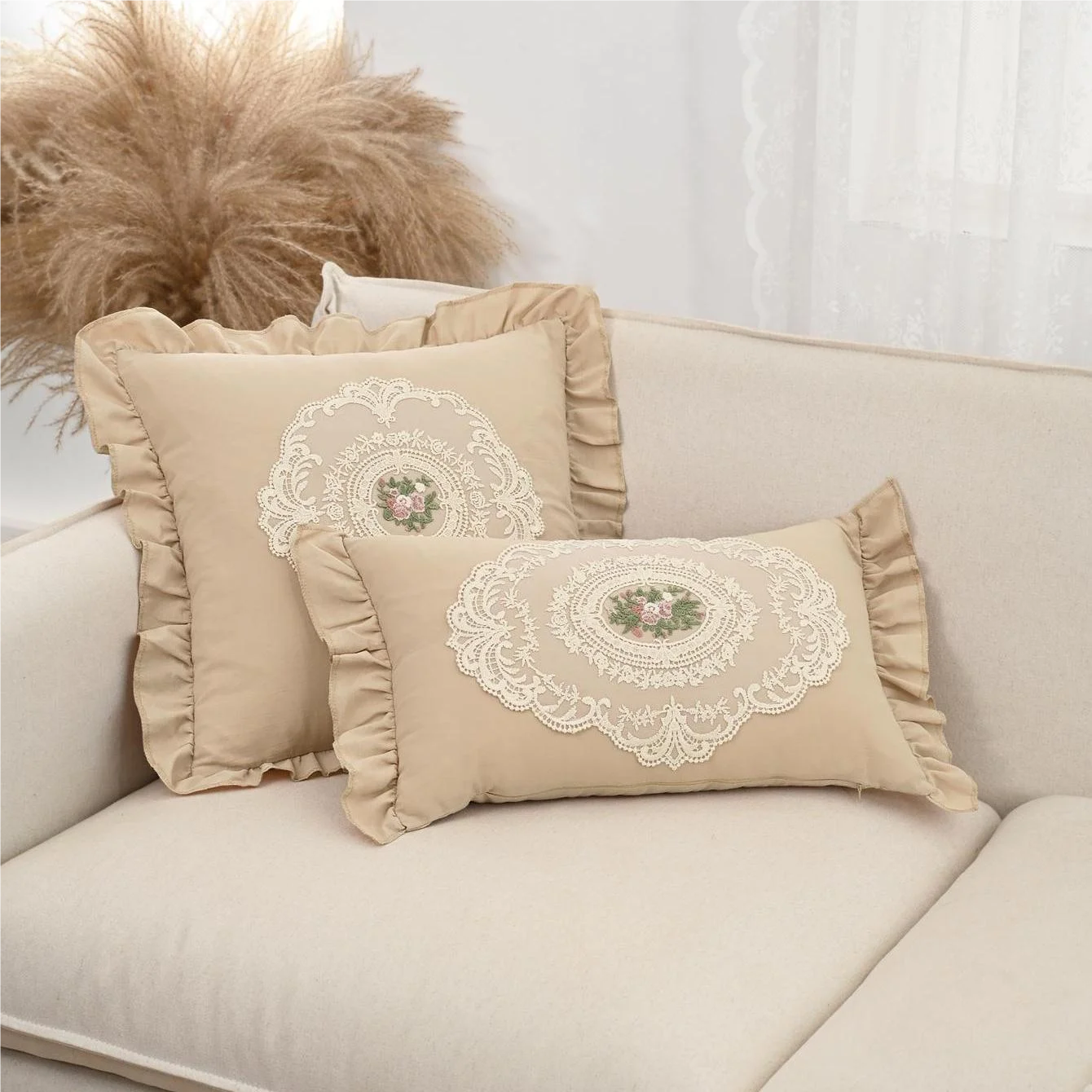 Vintage-Stil Kissenbezug aus Polyester mit Blumenmuster, Farbe: Warmbraun, Grösse: 45x45cm