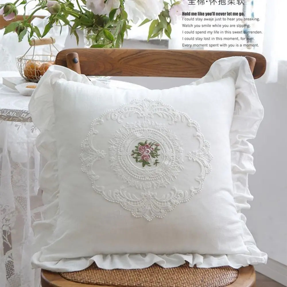 Vintage Kissenbezug mit Blumenstickerei, 100% Polyester, Farbe: Warmes Braun, Grösse: 45x45cm