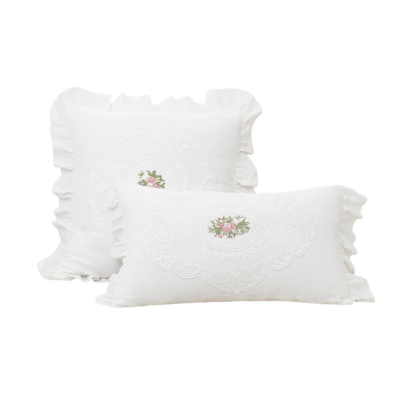 Blumengestickter Kissenbezug in Vintage Stil, Farbe: Warmes Braun, Grösse: 45x45cm aus 100% Polyester