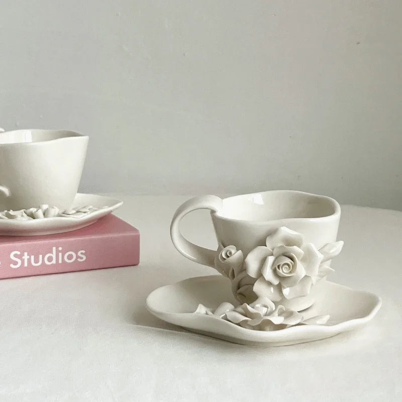 Blumentassen-Set – Europäisches Porzellan – H7.5cm; D9cm