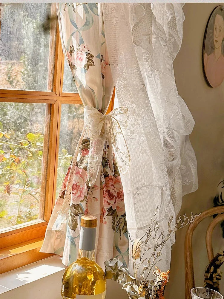 Elegante weisse Blumenvorhänge im Translucidus-Stil für Erkerfenster, 140x130 cm