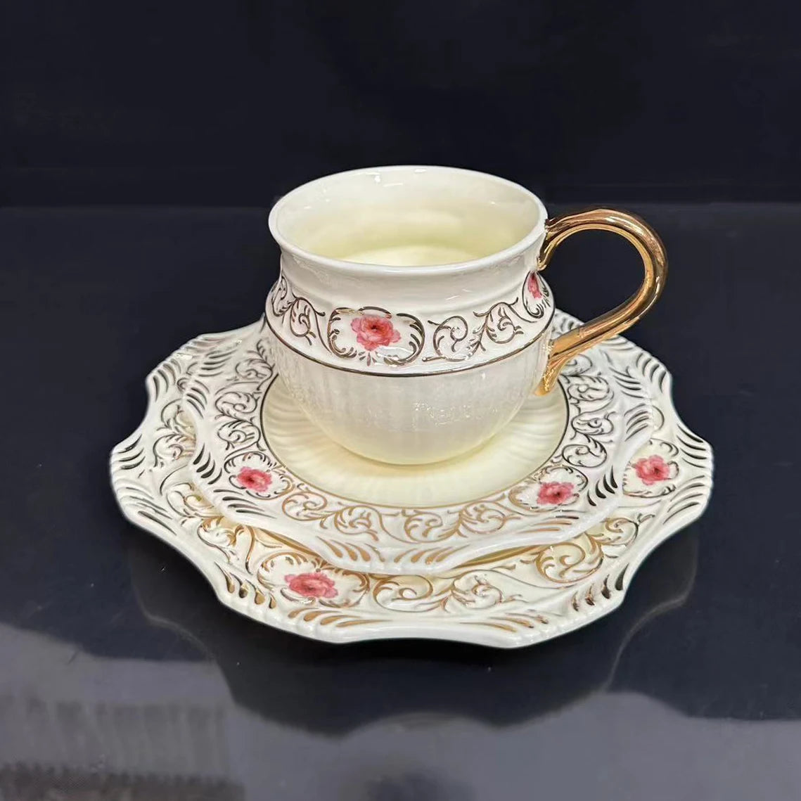 Bone China Kaffee-Set – Europäisch Handbemalt 1.0L
