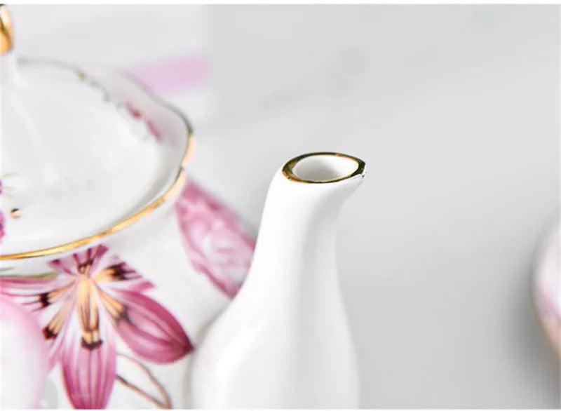 Bone China Teekanne – Elegantes Design – 400ML Volumen