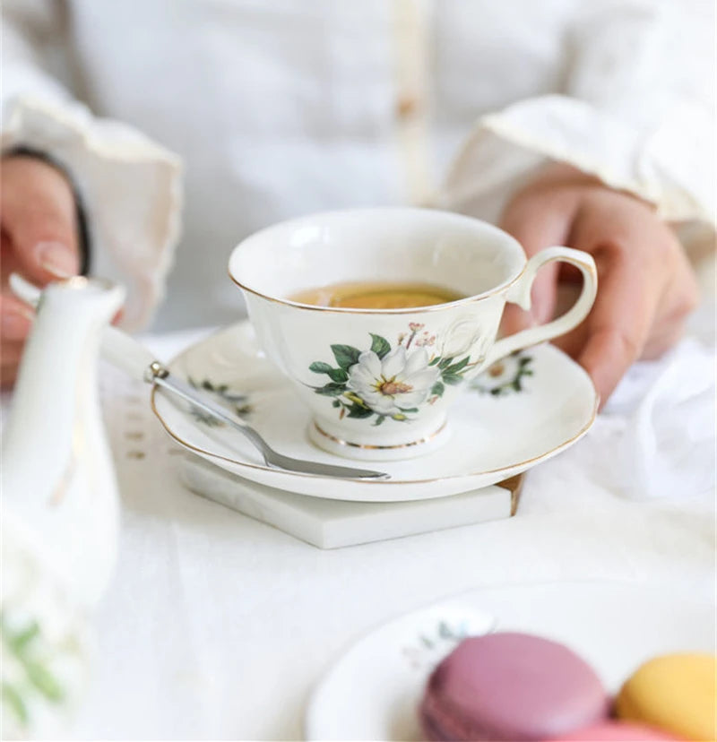 Britisches Teeset – Pink Camellia Keramik – 500ML Kanne