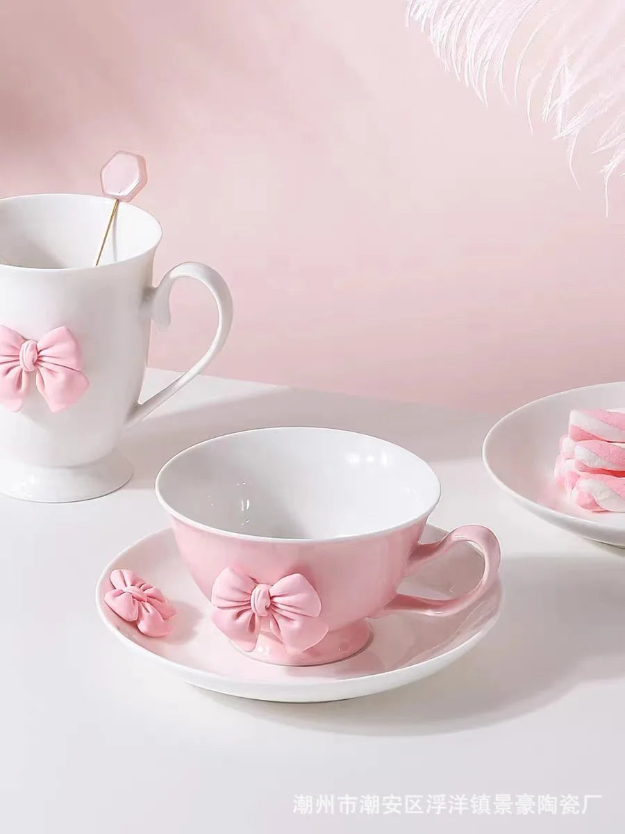 Cartoon-Schleifen Tassen – Porzellan Set – Kaffee & Tee