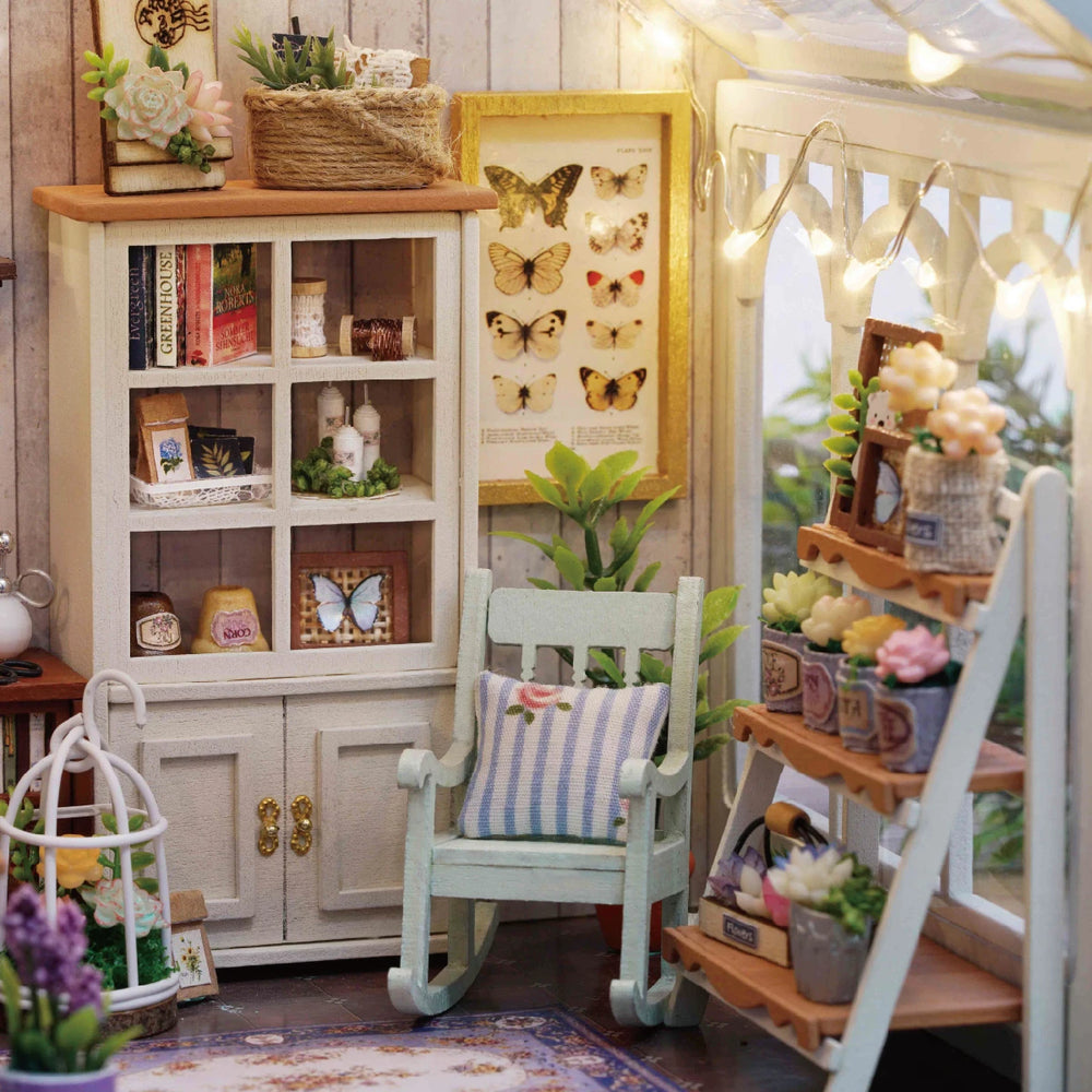 DIY Puppenhaus – Holzdesign – 19x22x17.5 cm