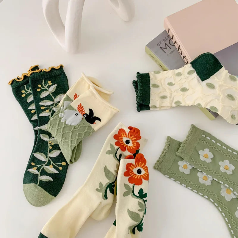 Damen Mittelhohe Socken – Florales Muster – 5er Set