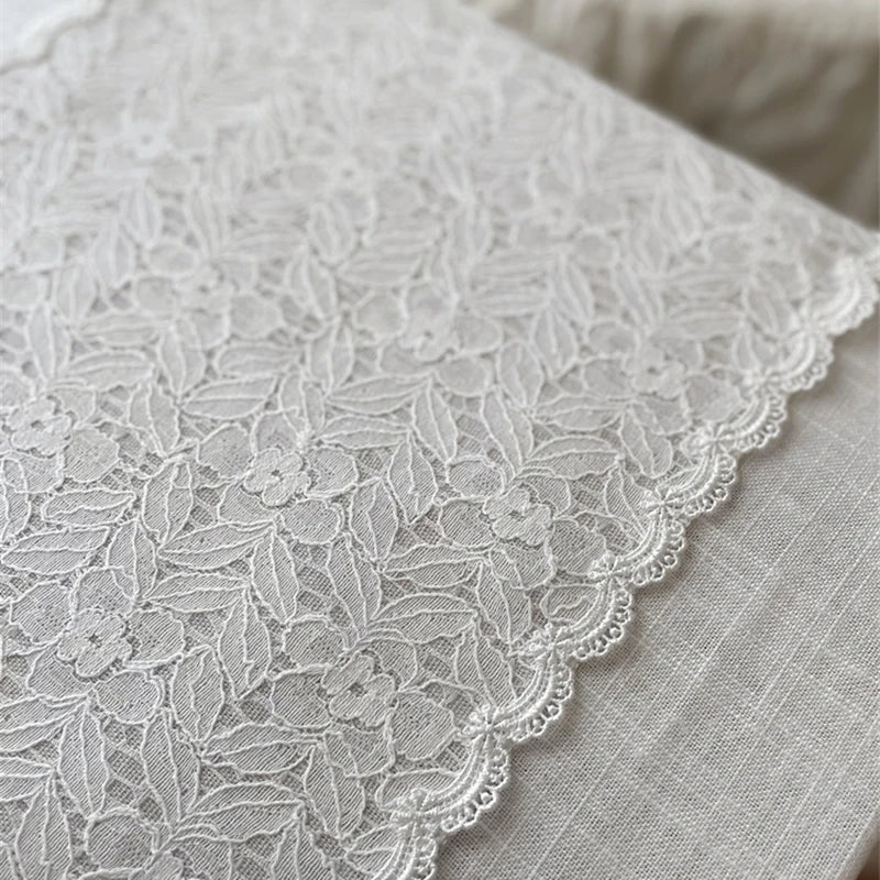 Elegante Spitzen-Tischläufer – Französisches Design – 30x190cm