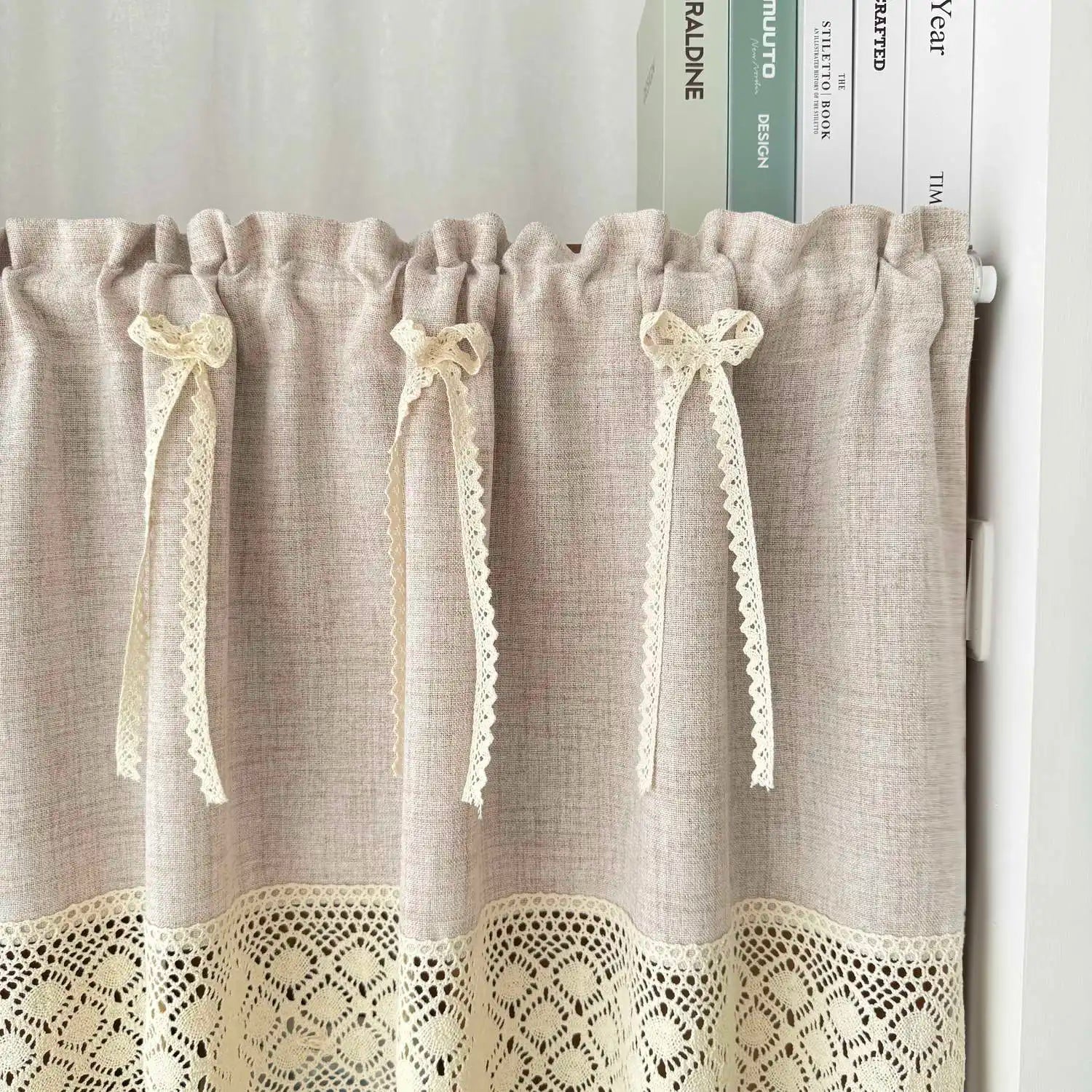 Elegante Vorhänge – Beiges Spitzen-Design – W100xH45cm bis W200xH60cm