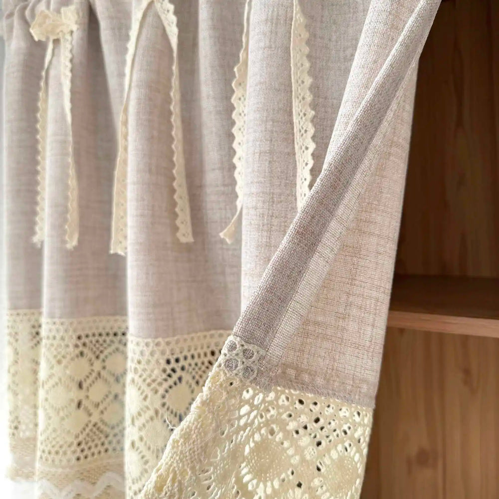 Elegante Vorhänge – Beiges Spitzen-Design – W100xH45cm bis W200xH60cm