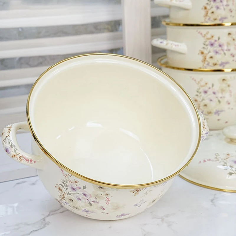 Eleganter Emaille Kochtopf – Florales Handdesign 3.3L