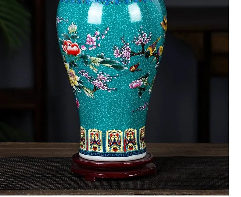 Moderne 36cm hohe Keramikvase in goldener Emaillefarbe im neuen klassischen Stil