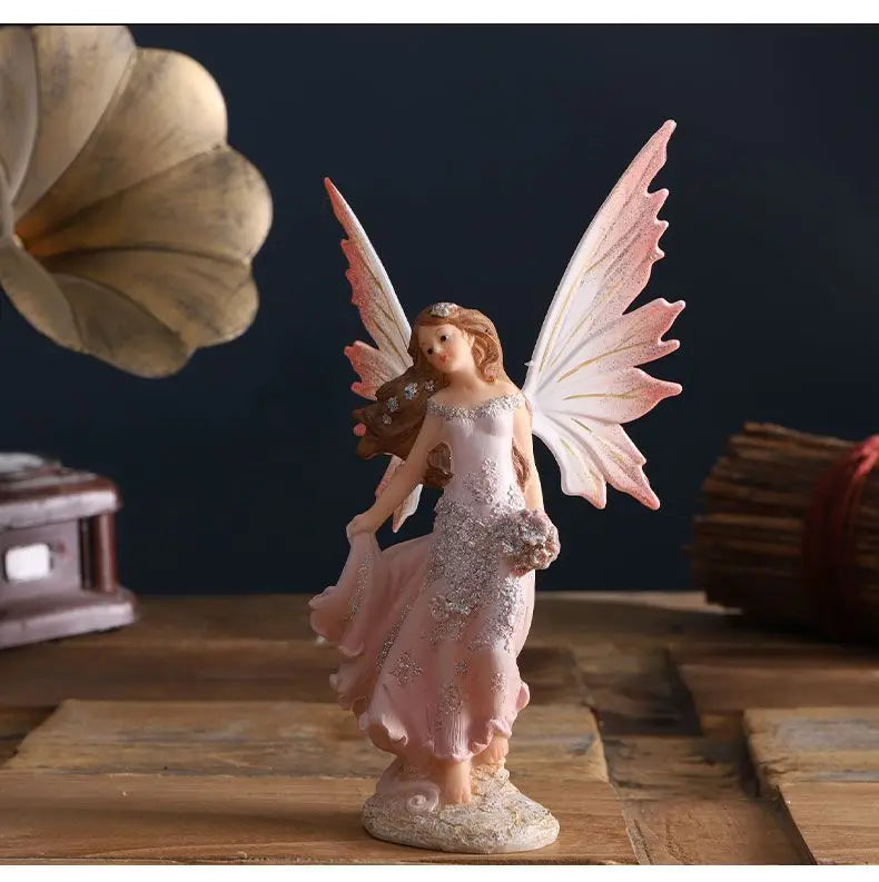 Engel-Figur – Moderne Kunst aus Harz für Zuhause