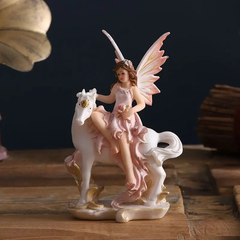 Engel-Figur – Moderne Kunst aus Harz für Zuhause