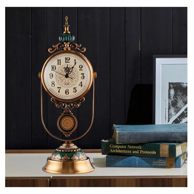 Europäische Uhr – Metall-Design – Ideal für Wohnräume