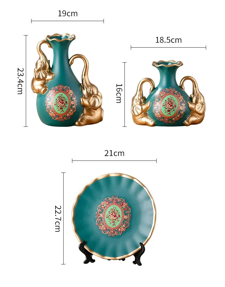 Weisse europäische Vasen aus Keramik im Vierer-Set für das Wohnzimmer