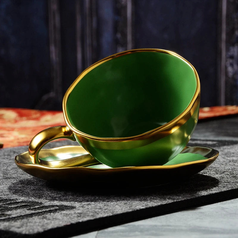 Europäisches Gold-Keramik-Kaffeeset – Elegantes Design 200ml