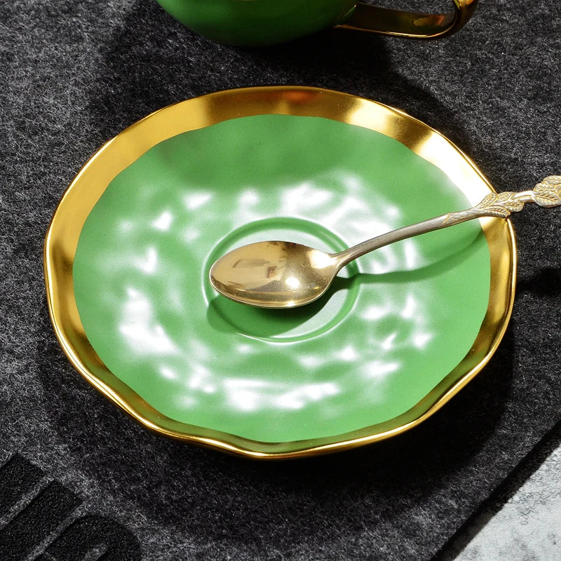 Europäisches Gold-Keramik-Kaffeeset – Elegantes Design 200ml