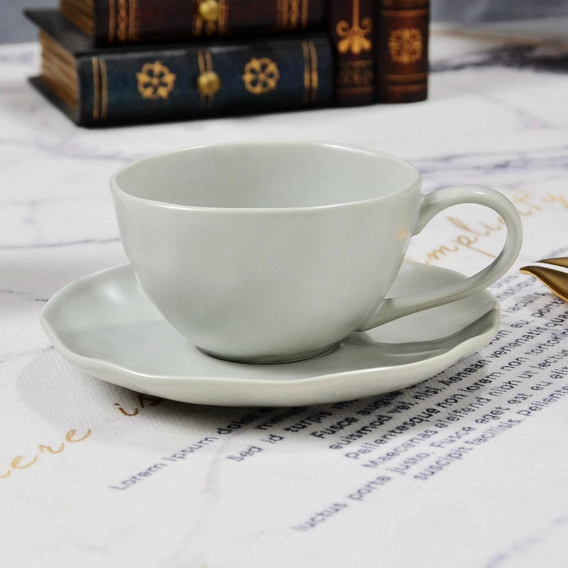 Europäisches Gold-Keramik-Kaffeeset – Elegantes Design 200ml