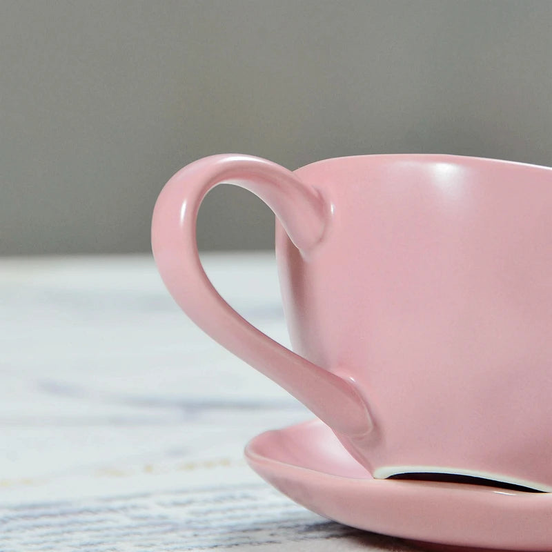 Europäisches Gold-Keramik-Kaffeeset – Elegantes Design 200ml