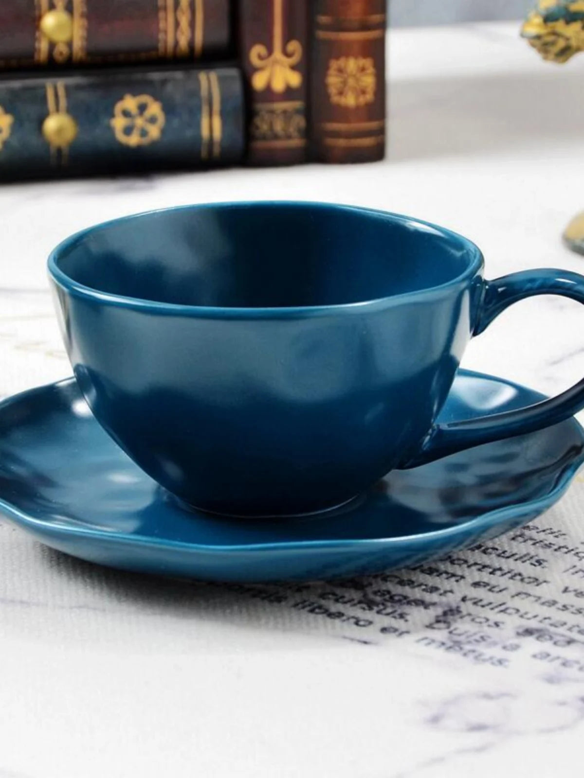 Europäisches Gold-Keramik-Kaffeeset – Elegantes Design 200ml