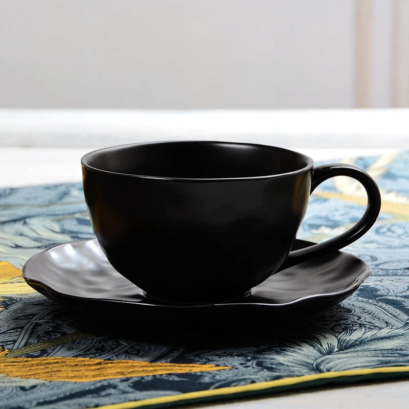 Europäisches Gold-Keramik-Kaffeeset – Elegantes Design 200ml