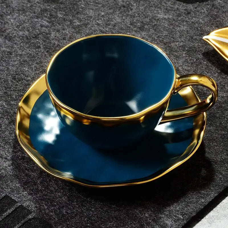 Europäisches Gold-Keramik-Kaffeeset – Elegantes Design 200ml