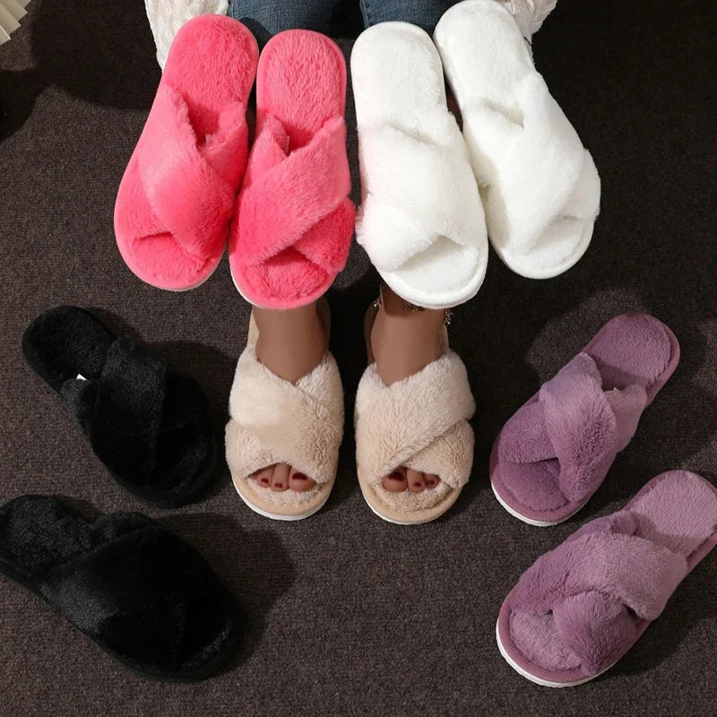 Flauschige Pantoffeln – Kuscheliges Pelzdesign – Ideal für Innen