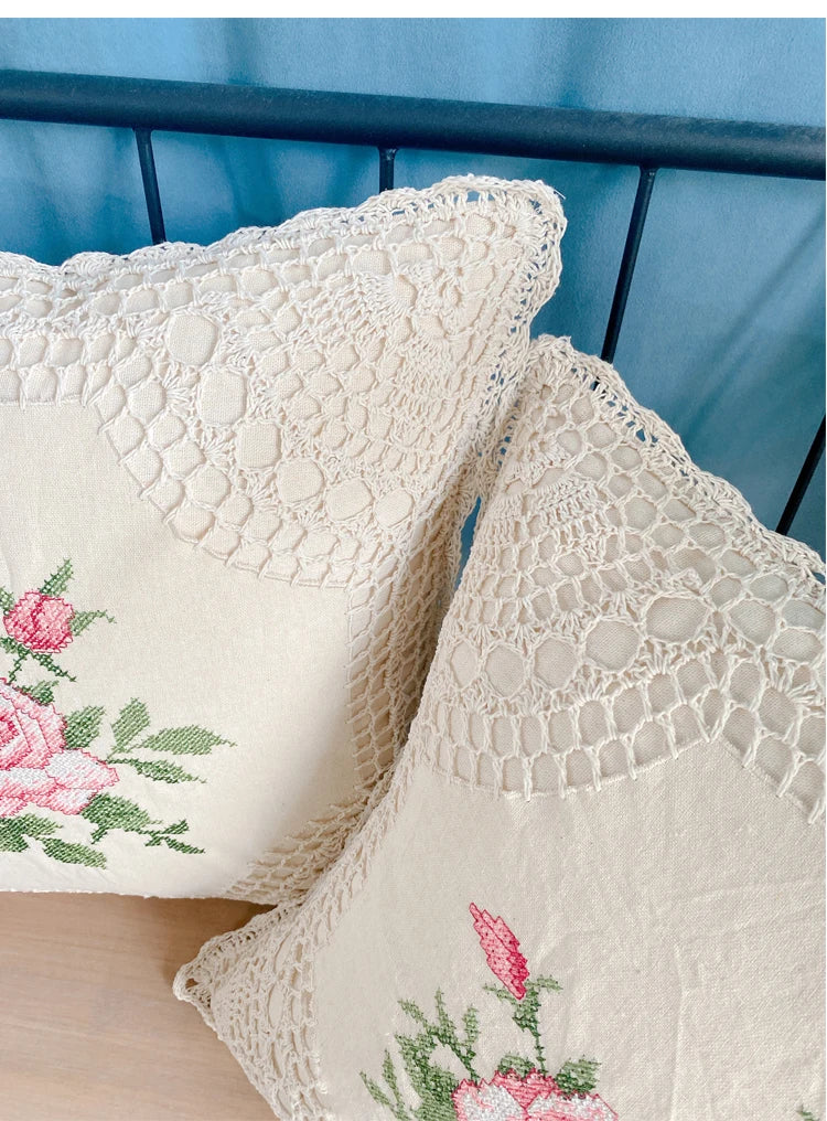 Florales Kissenbezug – Baumwollstickerei – 45x45cm
