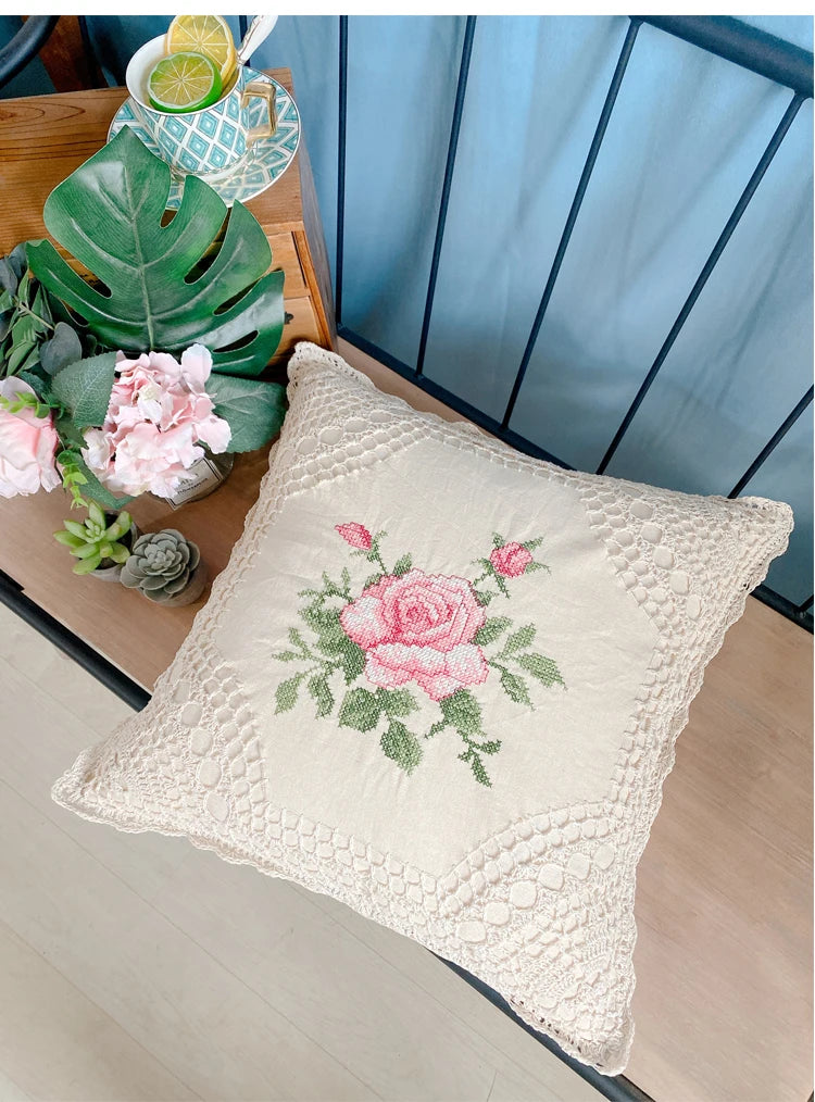 Florales Kissenbezug – Baumwollstickerei – 45x45cm