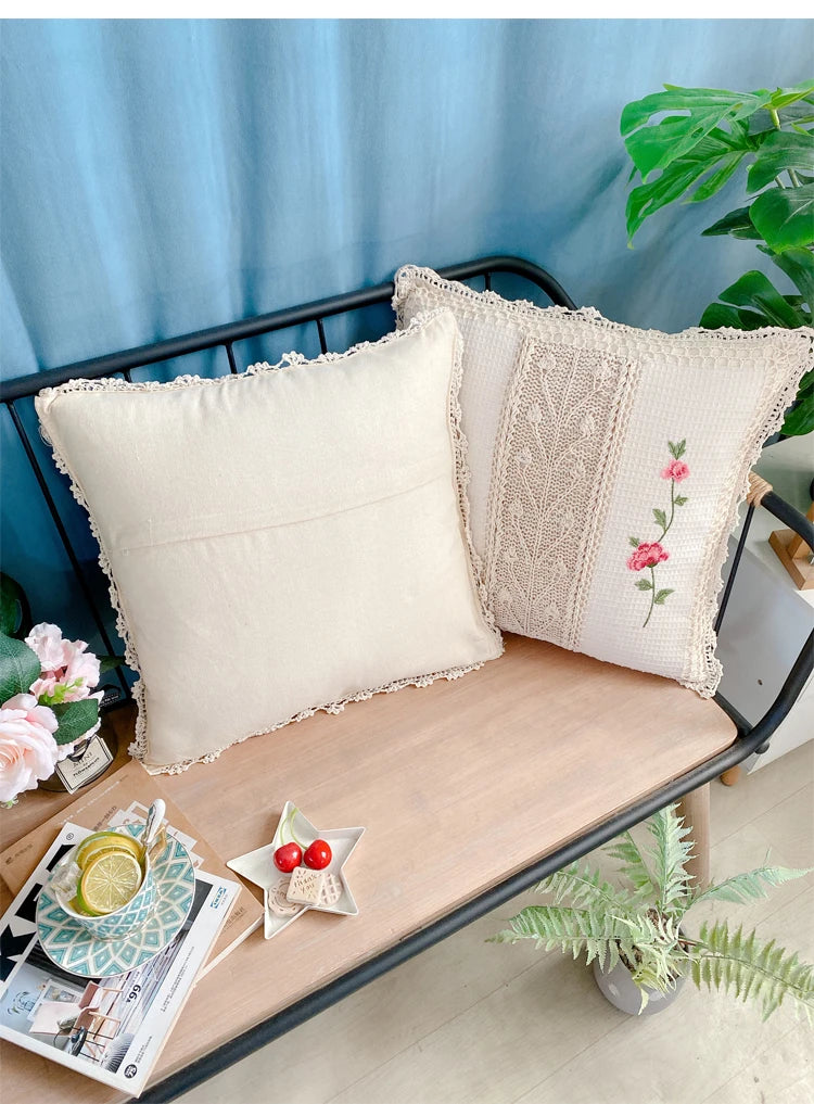 Florales Kissenbezug – Baumwollstickerei – 45x45cm