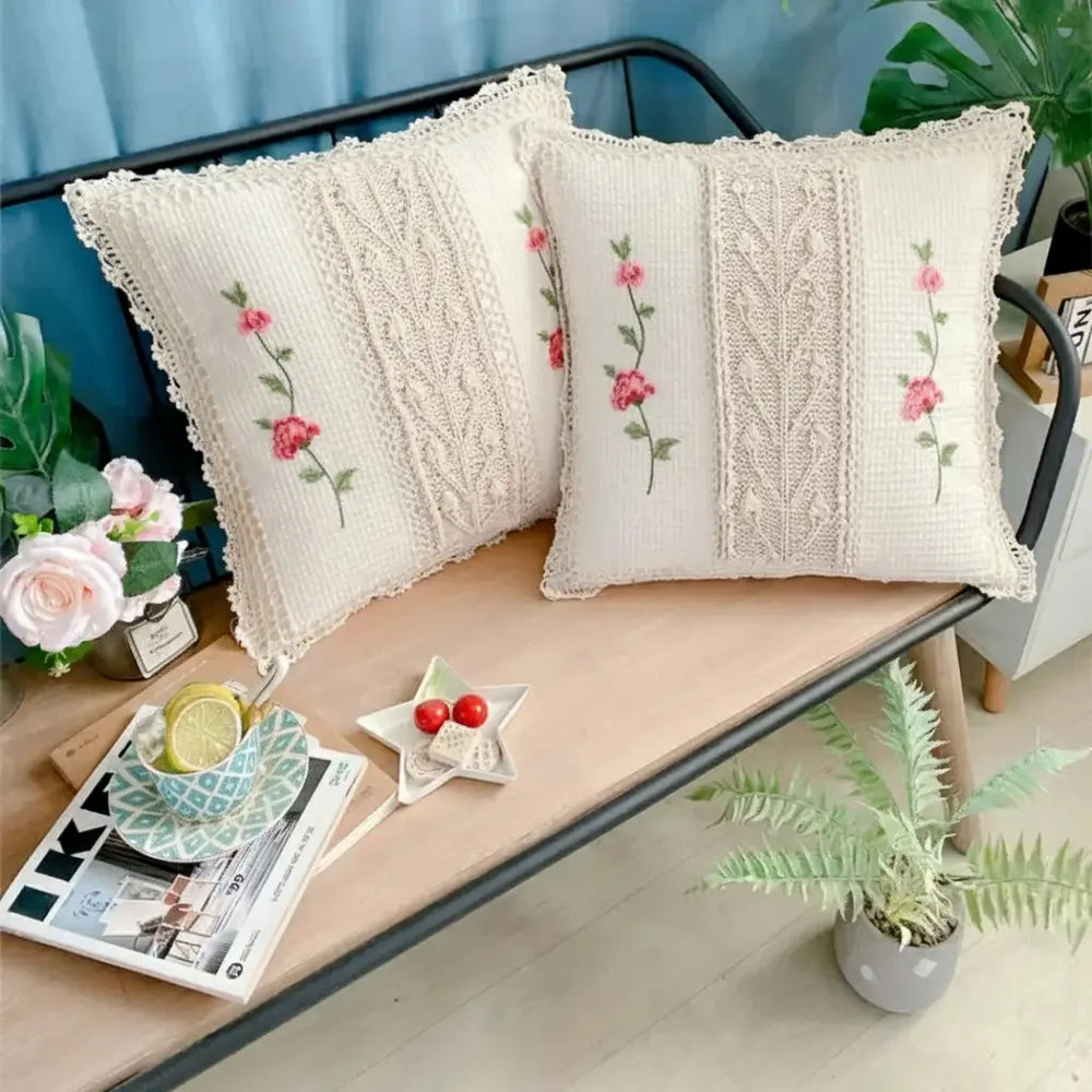 Florales Kissenbezug – Baumwollstickerei – 45x45cm